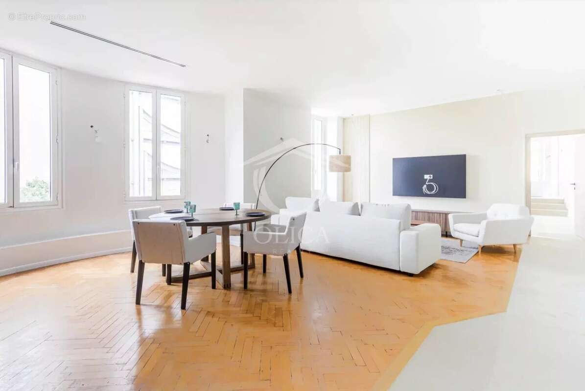Nice Garibaldi - Magnifique appartement 3 pièces - photo 10