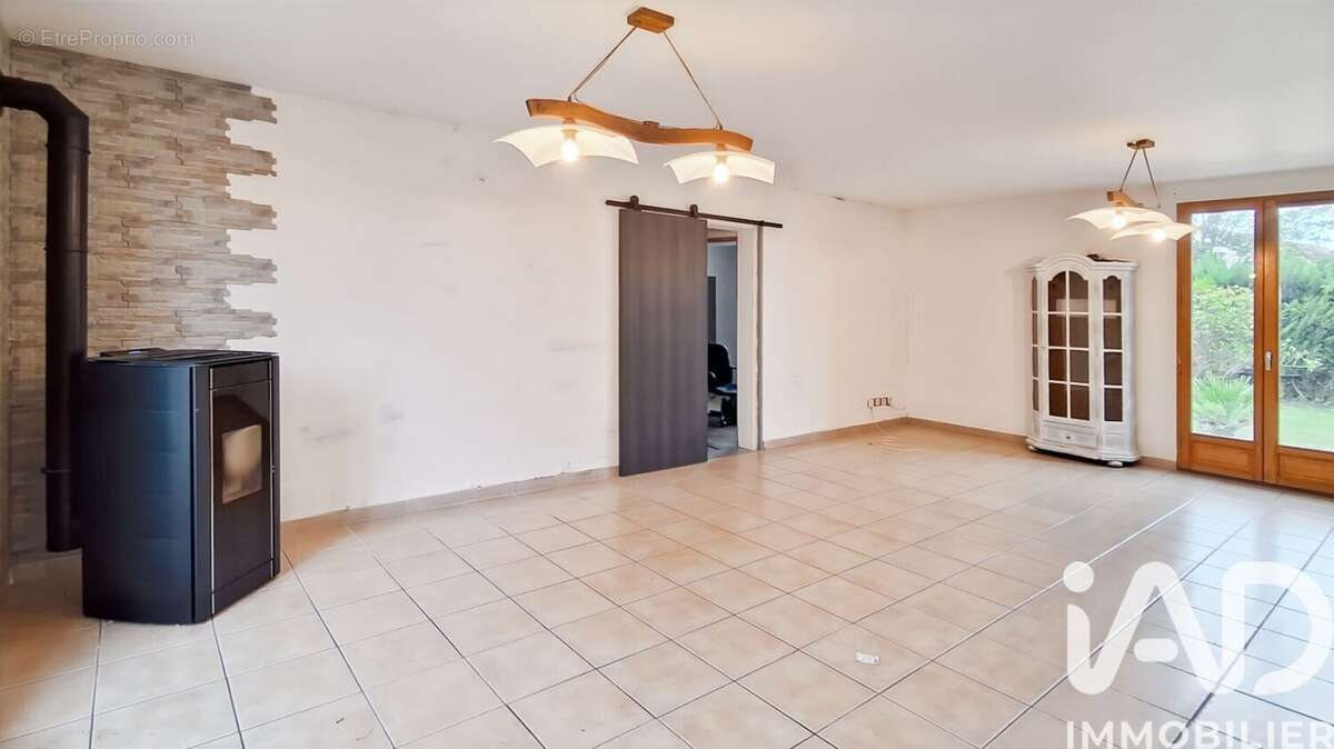 Photo 3 - Maison à BRESLES