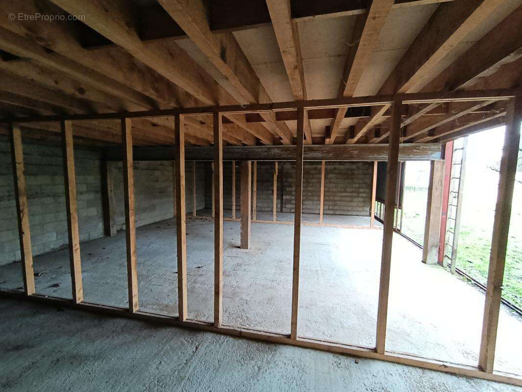 Local artisanal  560 m² / a proximite directe de chartres - photo 14