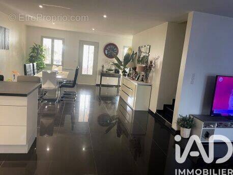 Photo 1 - Maison à BOUTENAC