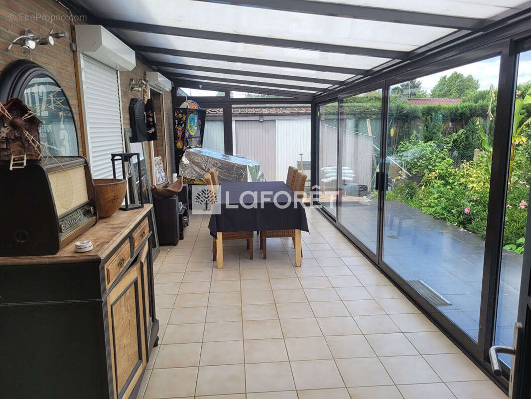 Maison  6 pièce(s) 180 m2 - photo 8