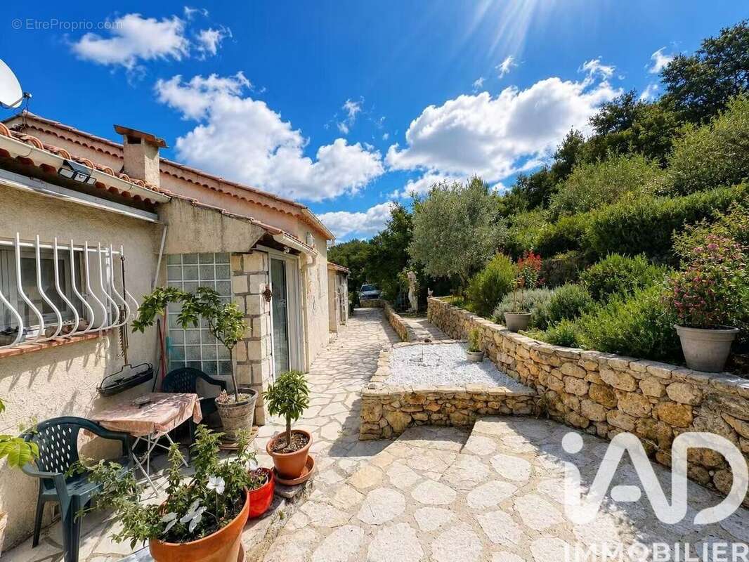 Photo 4 - Maison à LORGUES