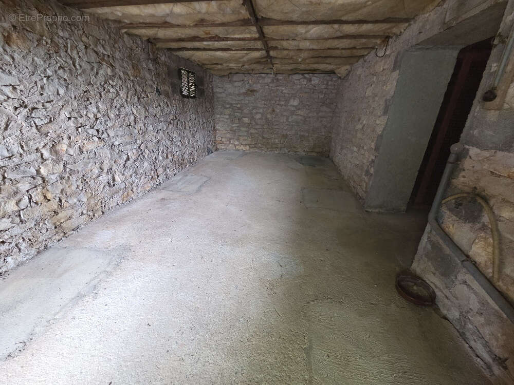 Maison à HAUTEFORT