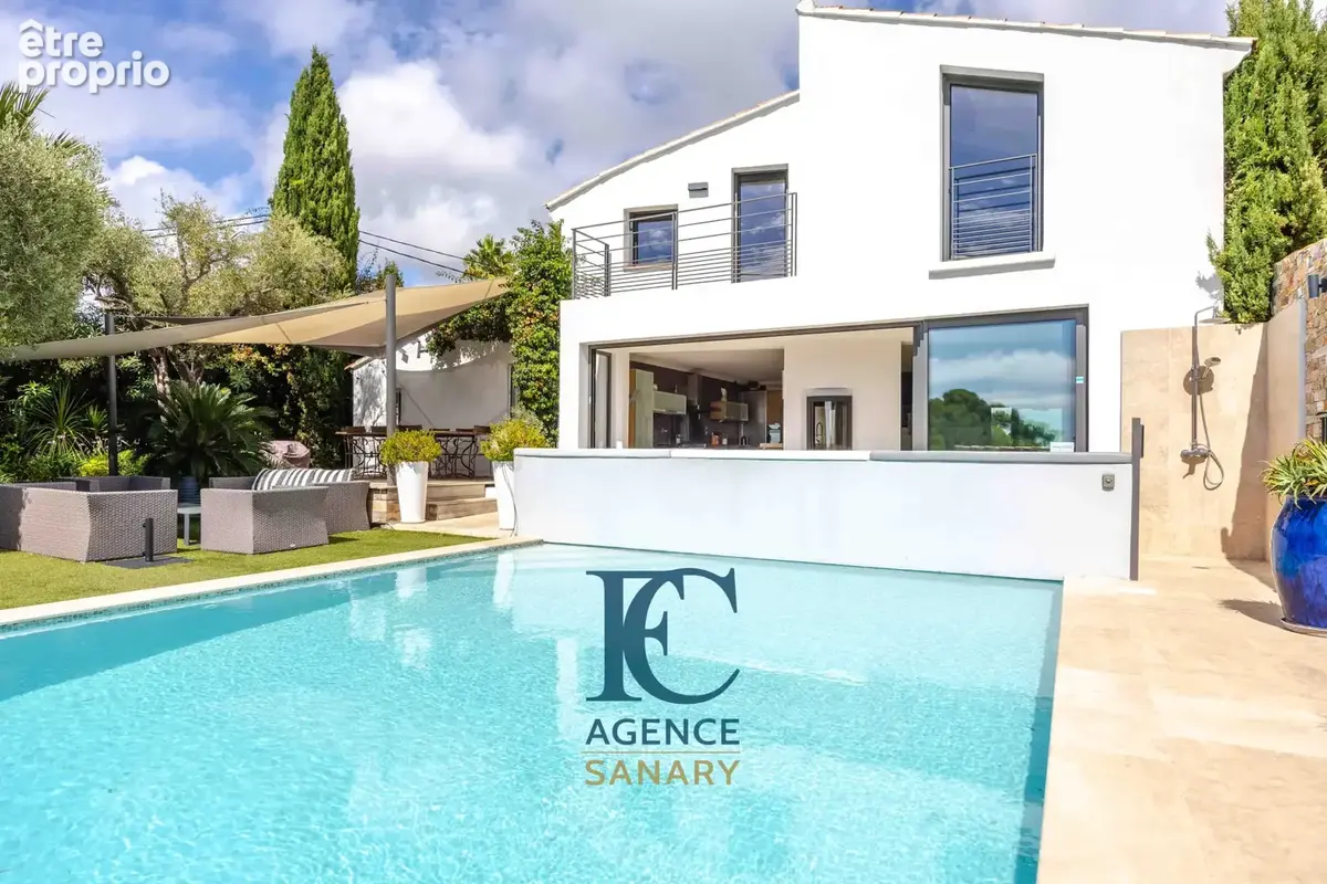 La Cride, Maison de 170 m2 habitables avec piscine, aperçu mer et garage - photo 2