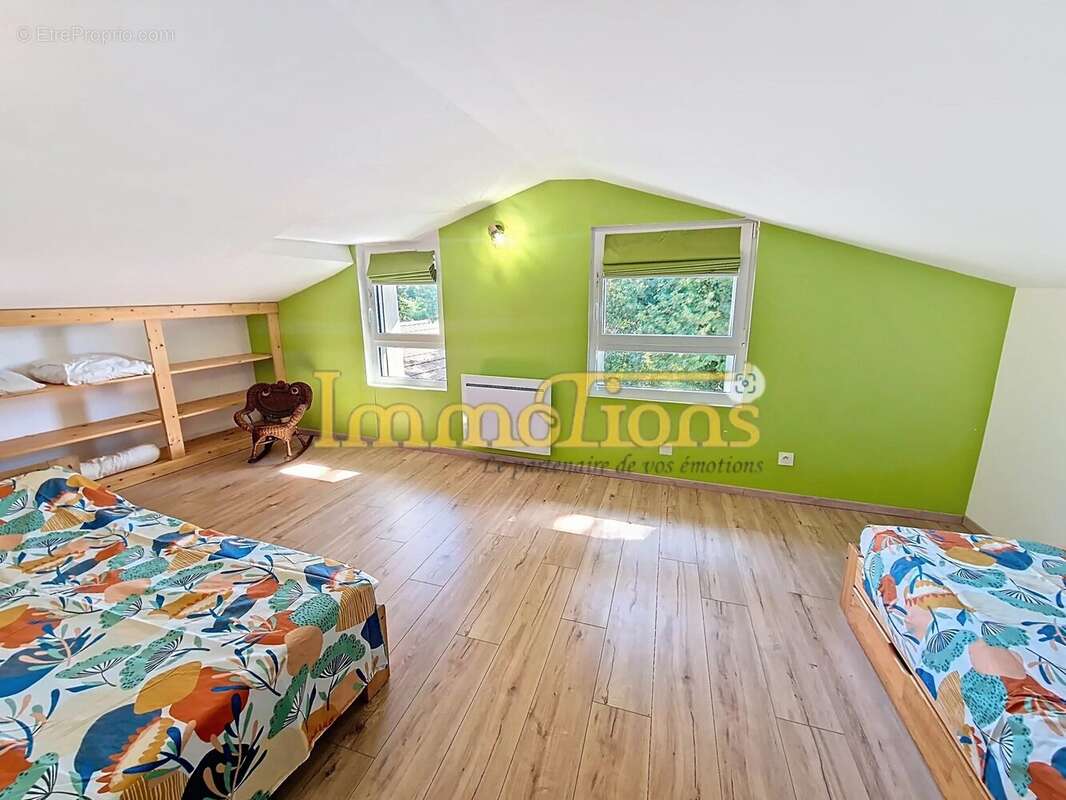 Maison à SAINT-BONNET-DE-CHAVAGNE