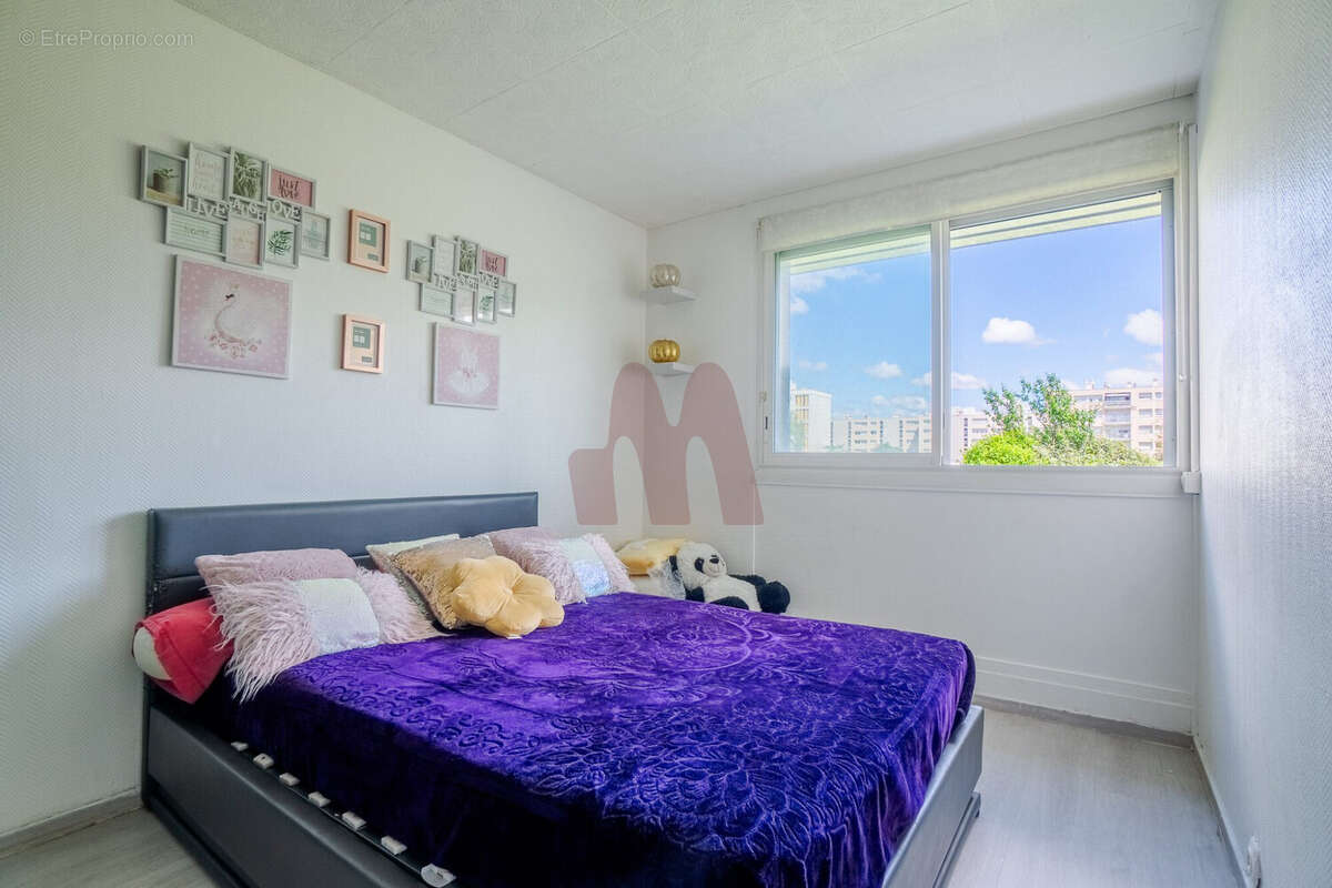 Appartement à BRON