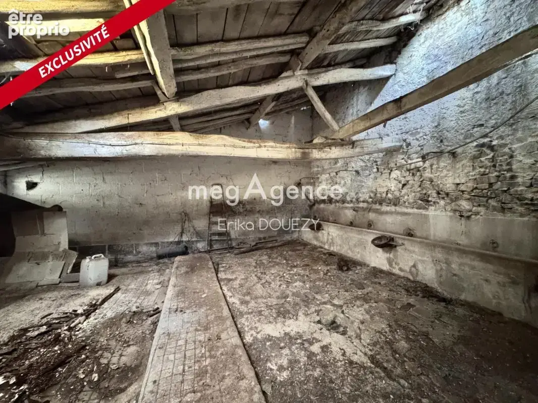 Longère avec 2,15 hectares de terrain et dépendances - photo 12