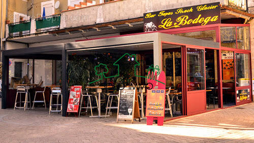 Commerce à VALS-LES-BAINS