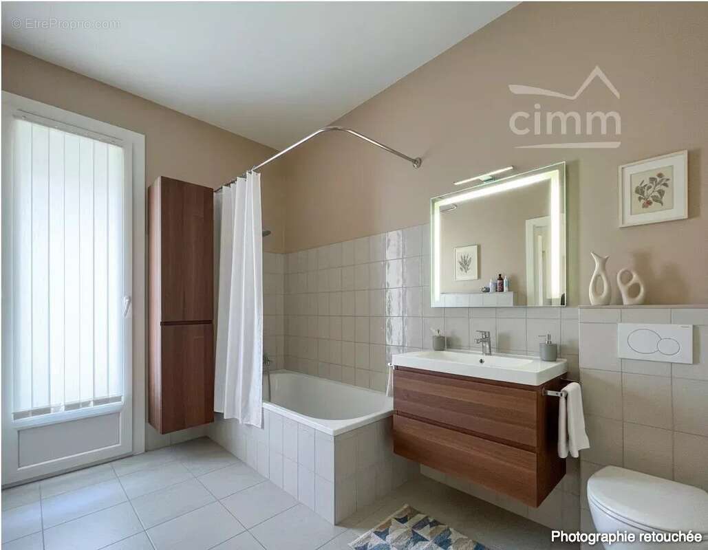 Appartement T4 de 98m² - Balcon et loggia - cave - vue - photo 10