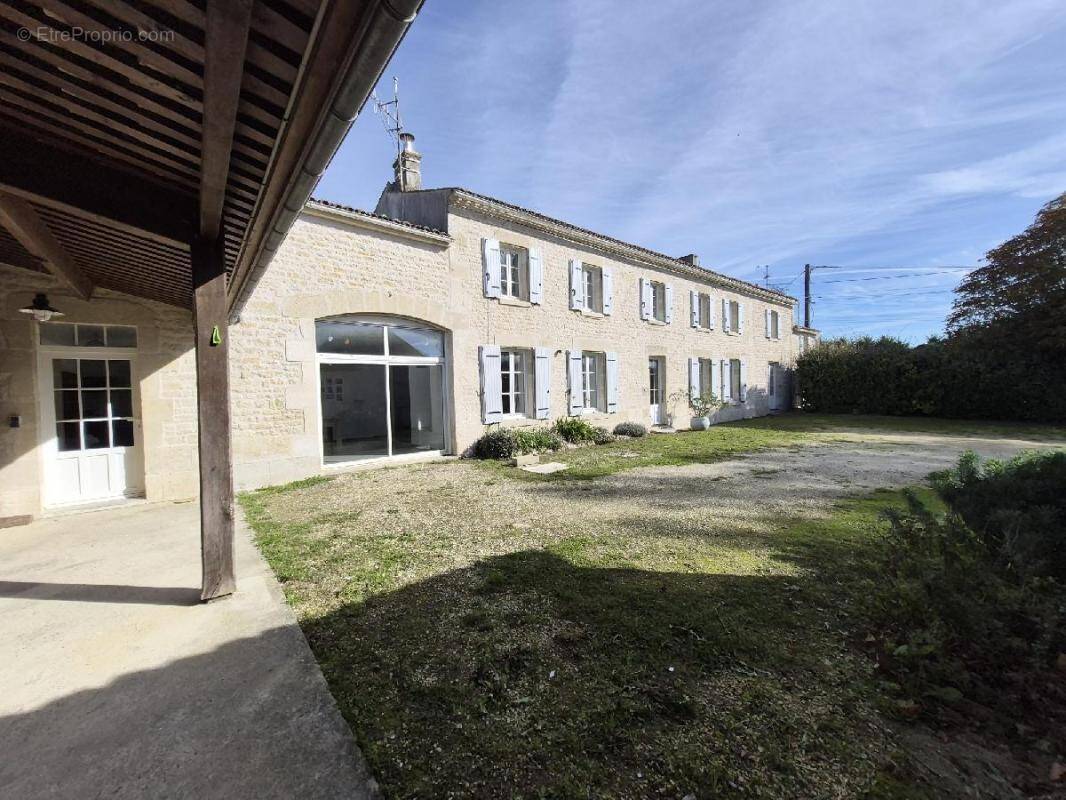 Maison à COIVERT