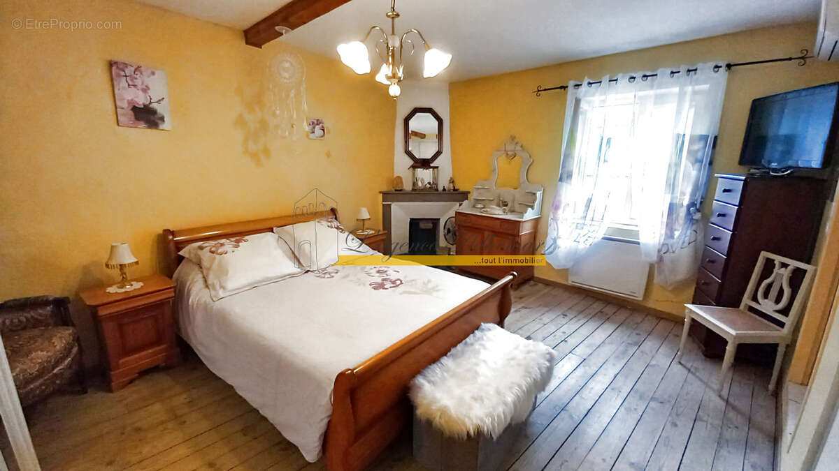 Maison à LA COUCOURDE