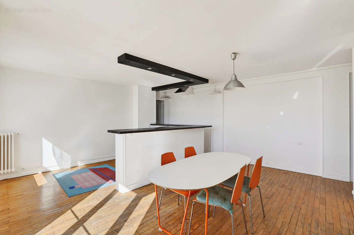 Appartement à COLOMBES