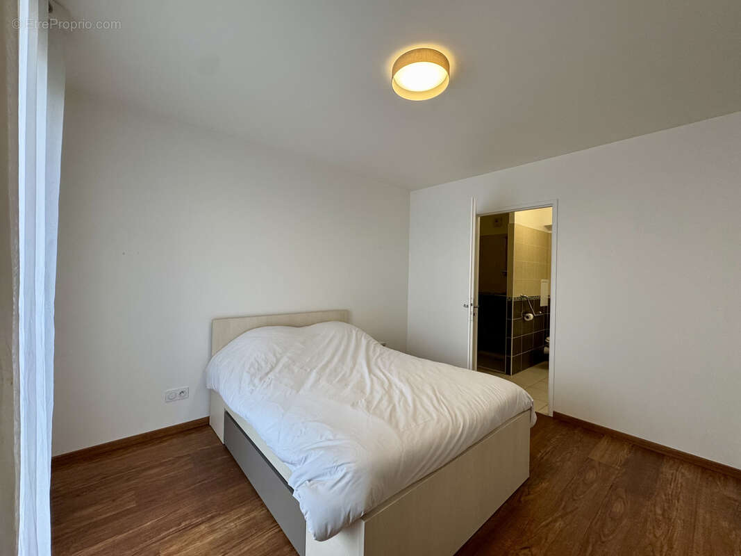 Appartement à EMERAINVILLE