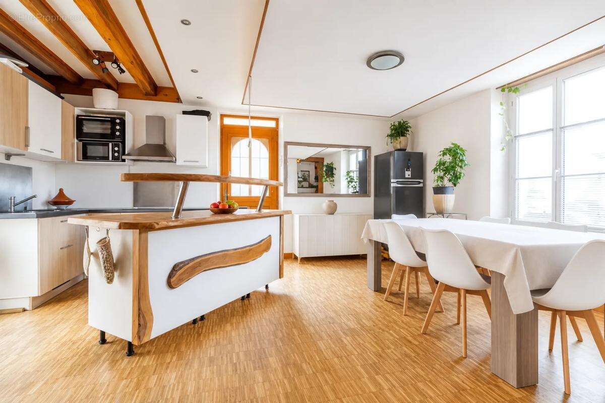 Maison et Studios à Rendement élevé à Mosnes - photo 2