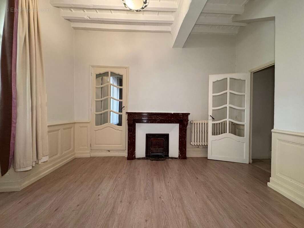 Appartement à VILLENEUVE-LES-AVIGNON