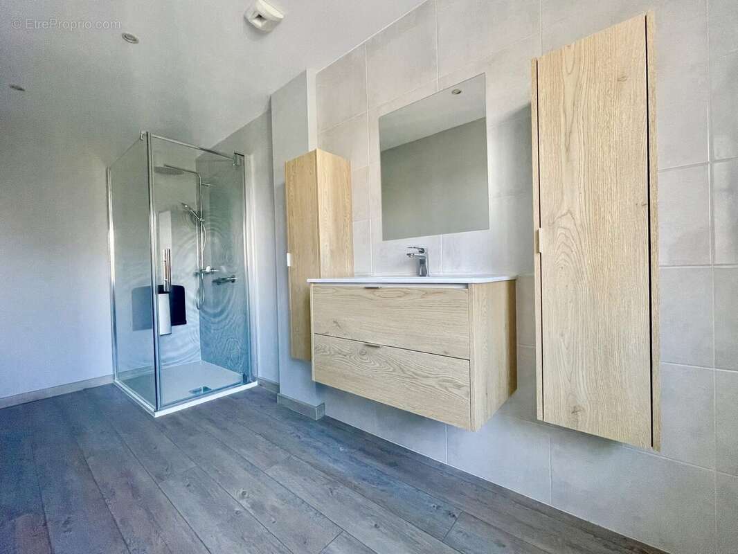 Maison à NEUVILLE-EN-FERRAIN