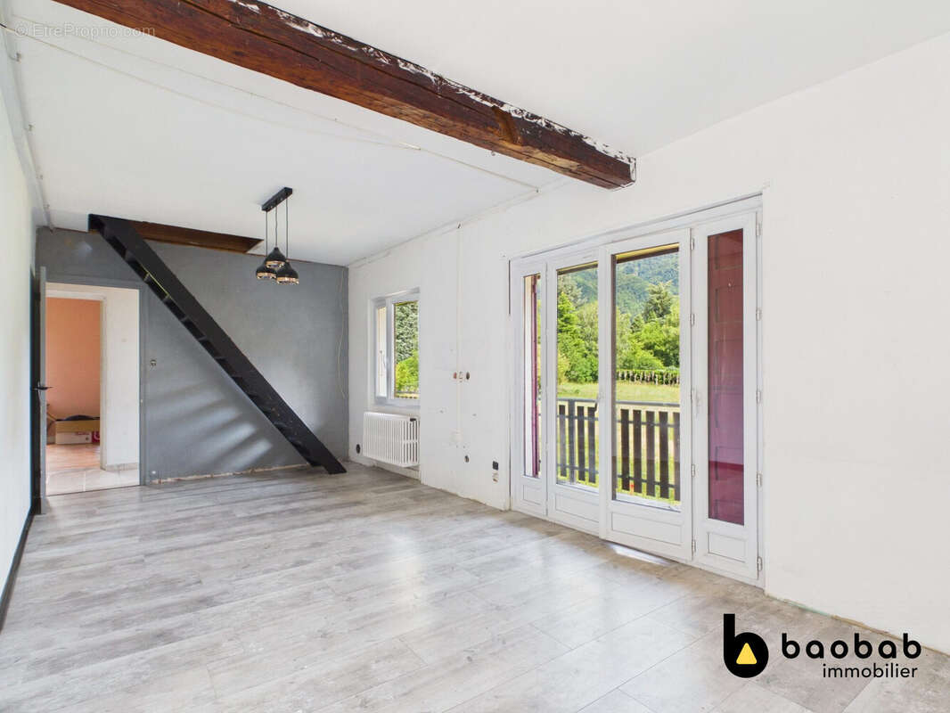 Maison 130 m² à La Chambre  - photo 2