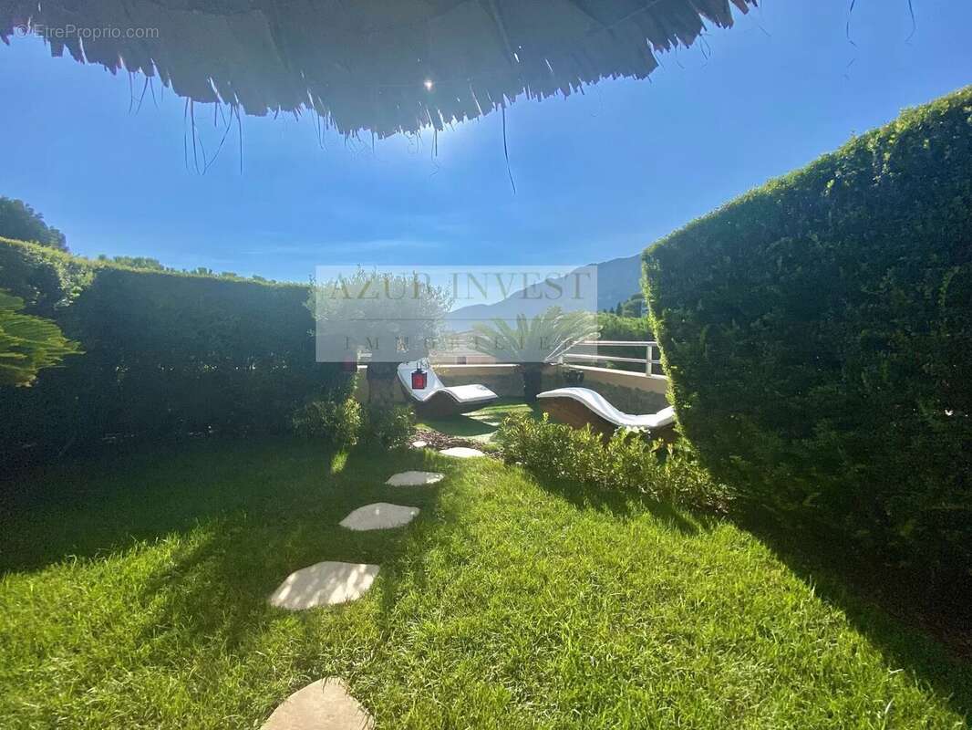 Appartement à ROQUEBRUNE-CAP-MARTIN