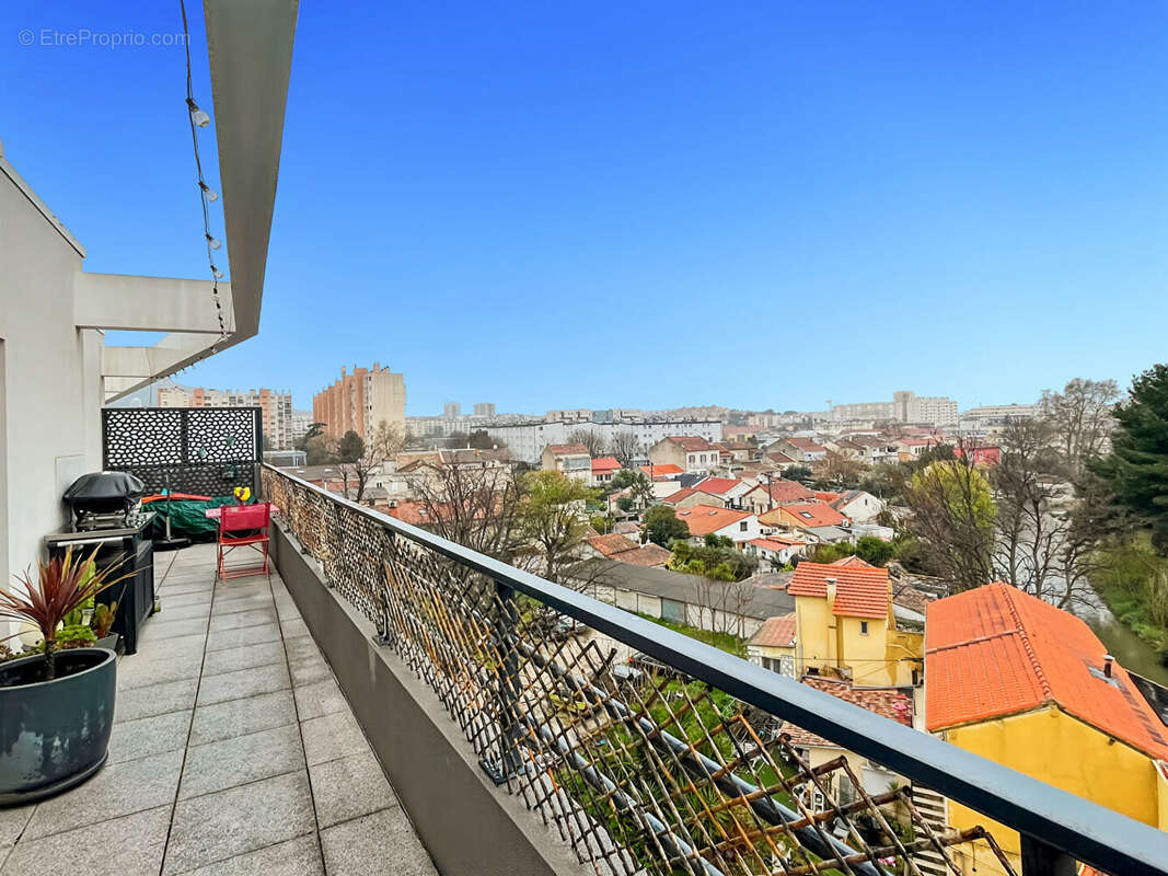 Appartement à MARSEILLE-10E