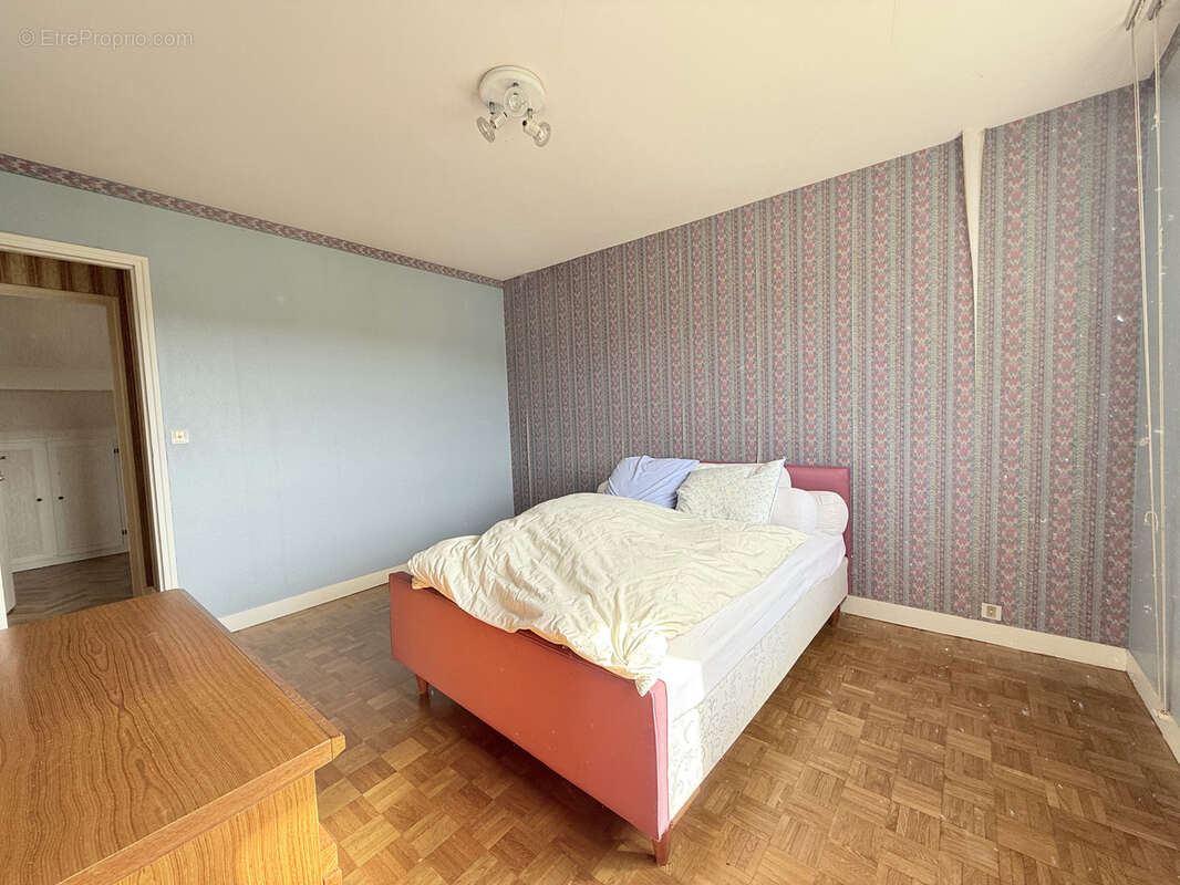 Maison à MORAINVILLIERS