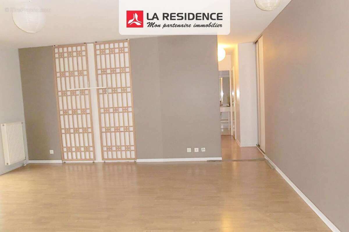 Appartement à MONTIGNY-LE-BRETONNEUX