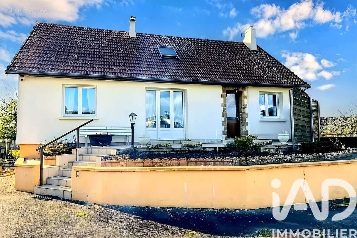 Maison 111 m² à Les Cheris  - photo 2