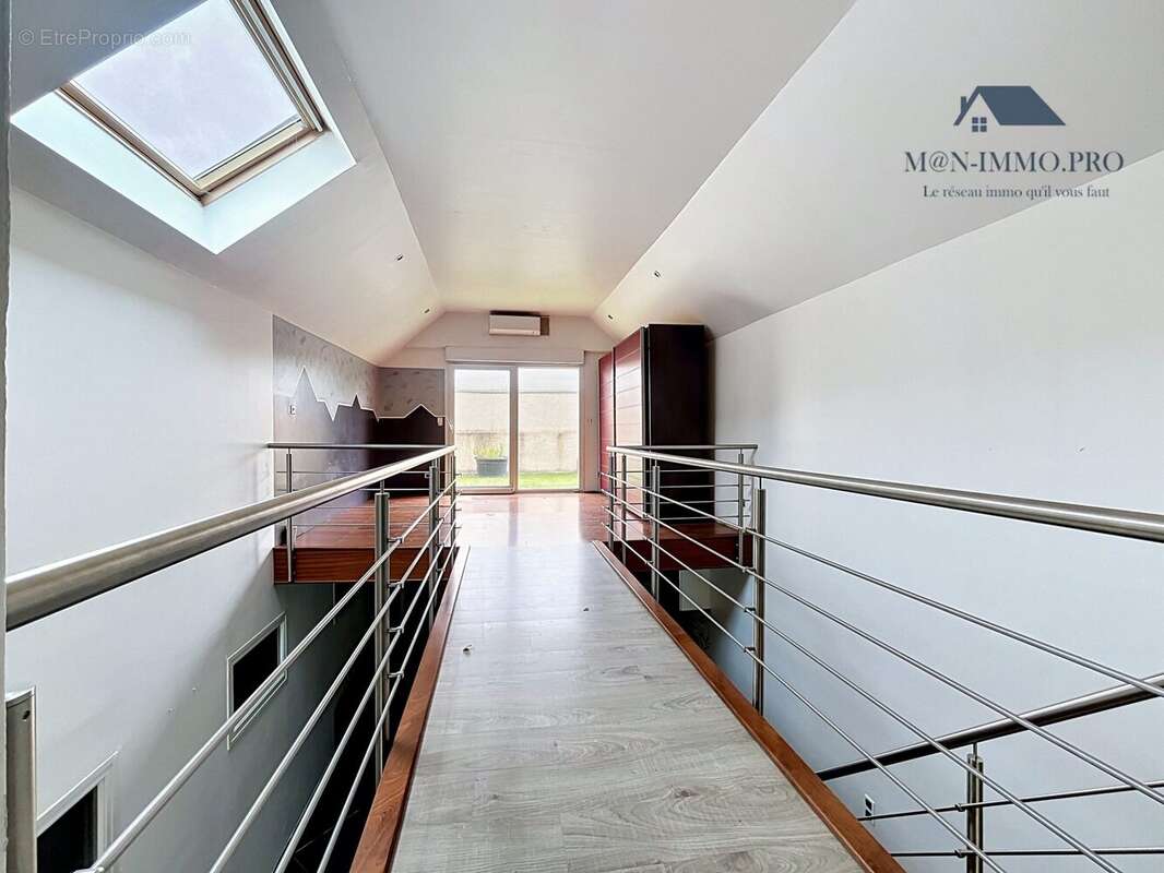Maison 263 m² à Armentieres  - photo 6