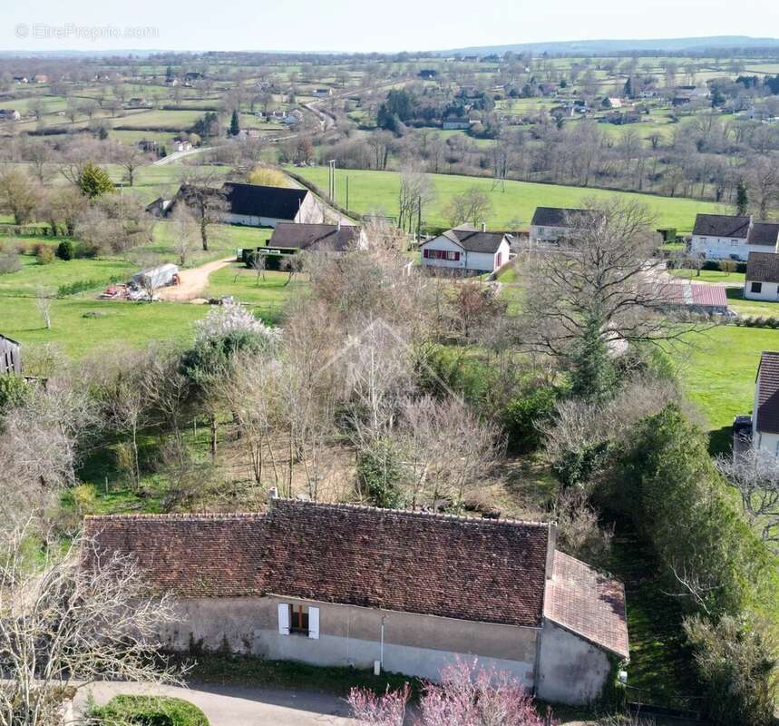 Maison à BOURBON-L'ARCHAMBAULT