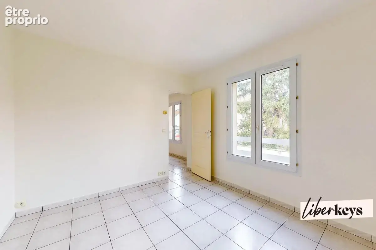 Rosny-sous-Bois – Charmant 2 pièces de 42,1 m² avec box, dans une petite copropriété - photo 7