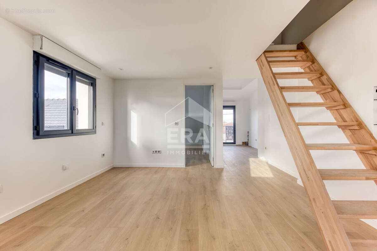 Appartement à PONTAULT-COMBAULT