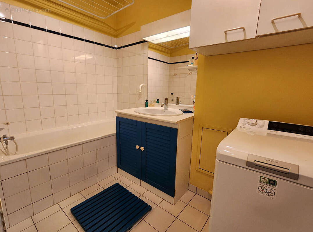 Appartement à LA GARENNE-COLOMBES