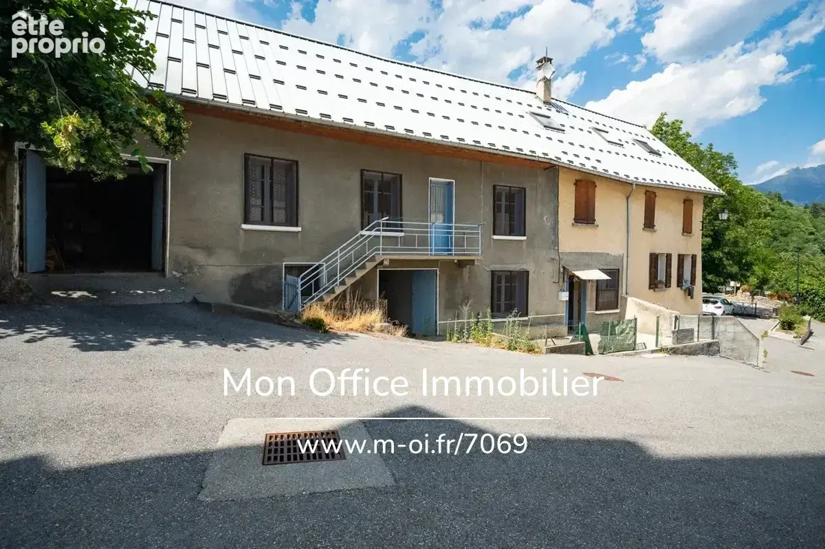 Maison à SAINT-CLEMENT-SUR-DURANCE