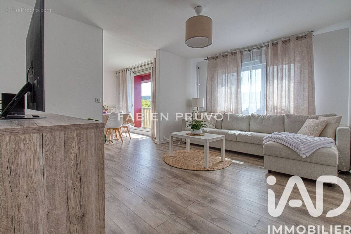 Photo 1 - Appartement à MONTIGNY-LES-CORMEILLES