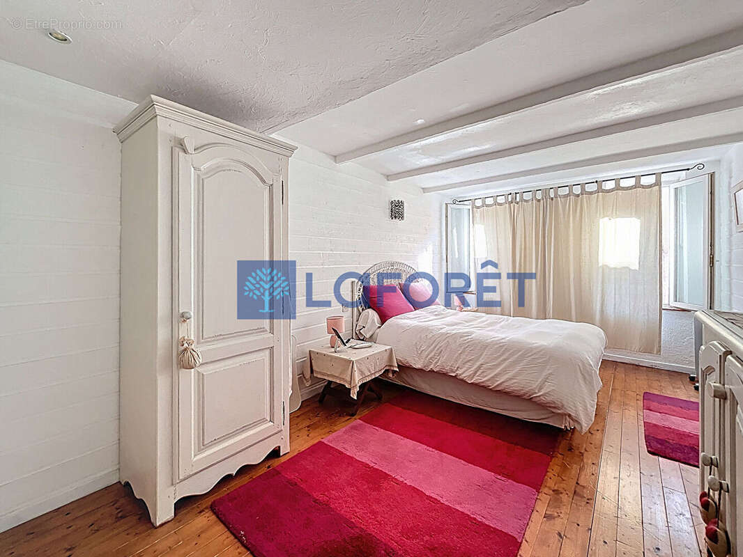 Maison à SIX-FOURS-LES-PLAGES