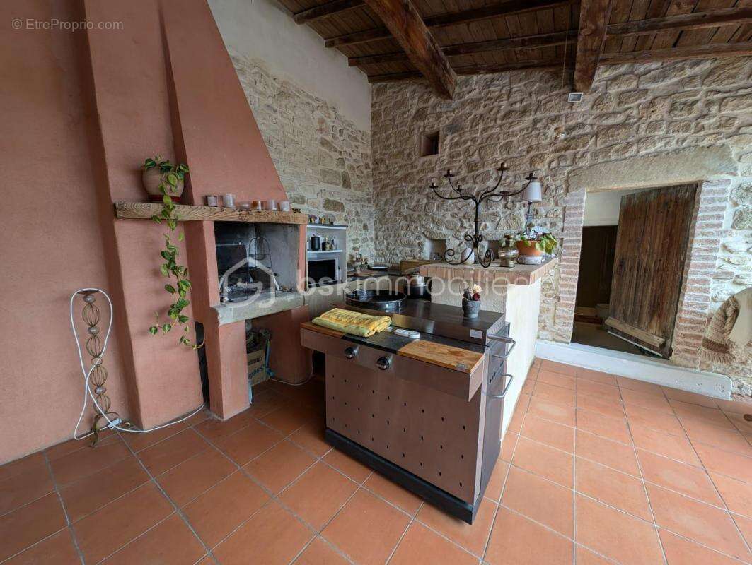 Maison à SAINT-BAUZELY