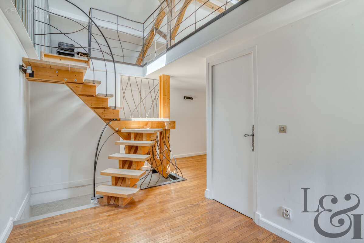 Maison en pierre à vendre à Dausse - photo 9