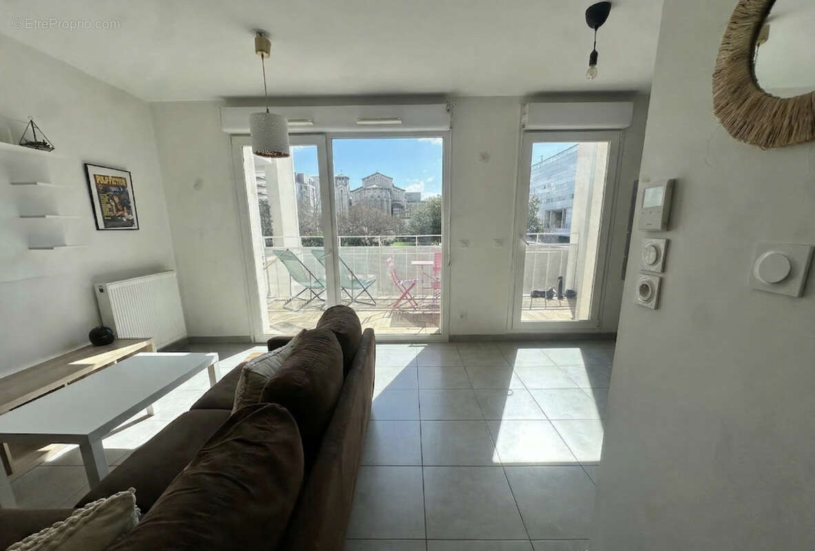 Appartement à MARSEILLE-3E