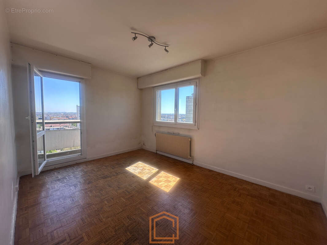 Appartement à VILLEURBANNE