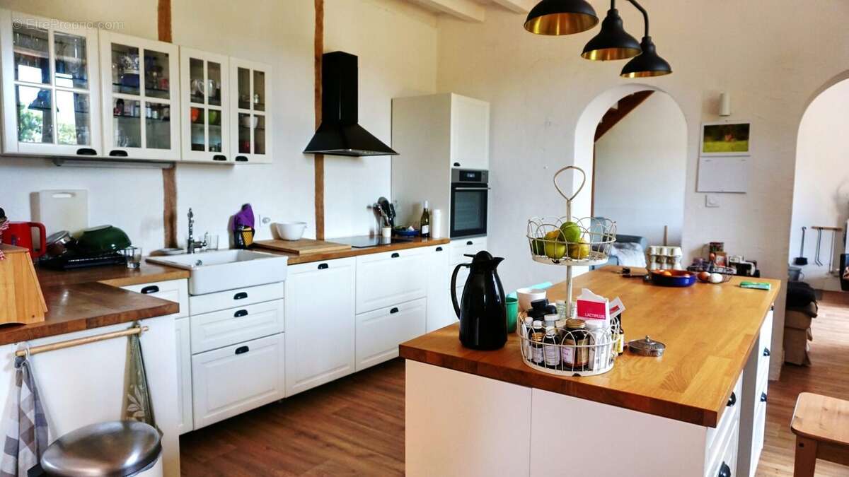 Maison à COSNE-D&#039;ALLIER