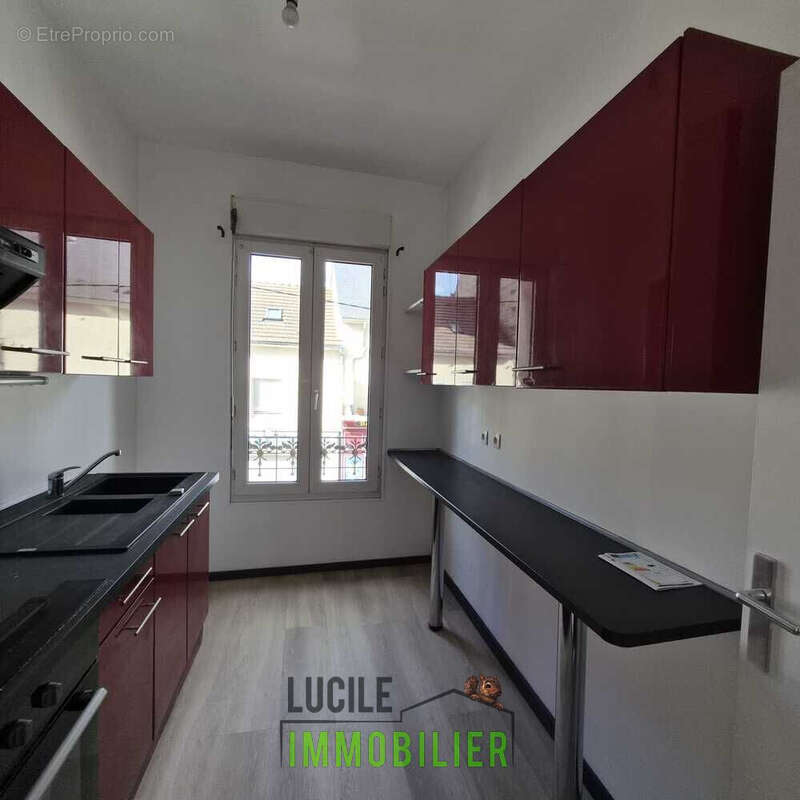 Appartement T2 idéalement situé - 44 m² 3 - Appartement à CREIL
