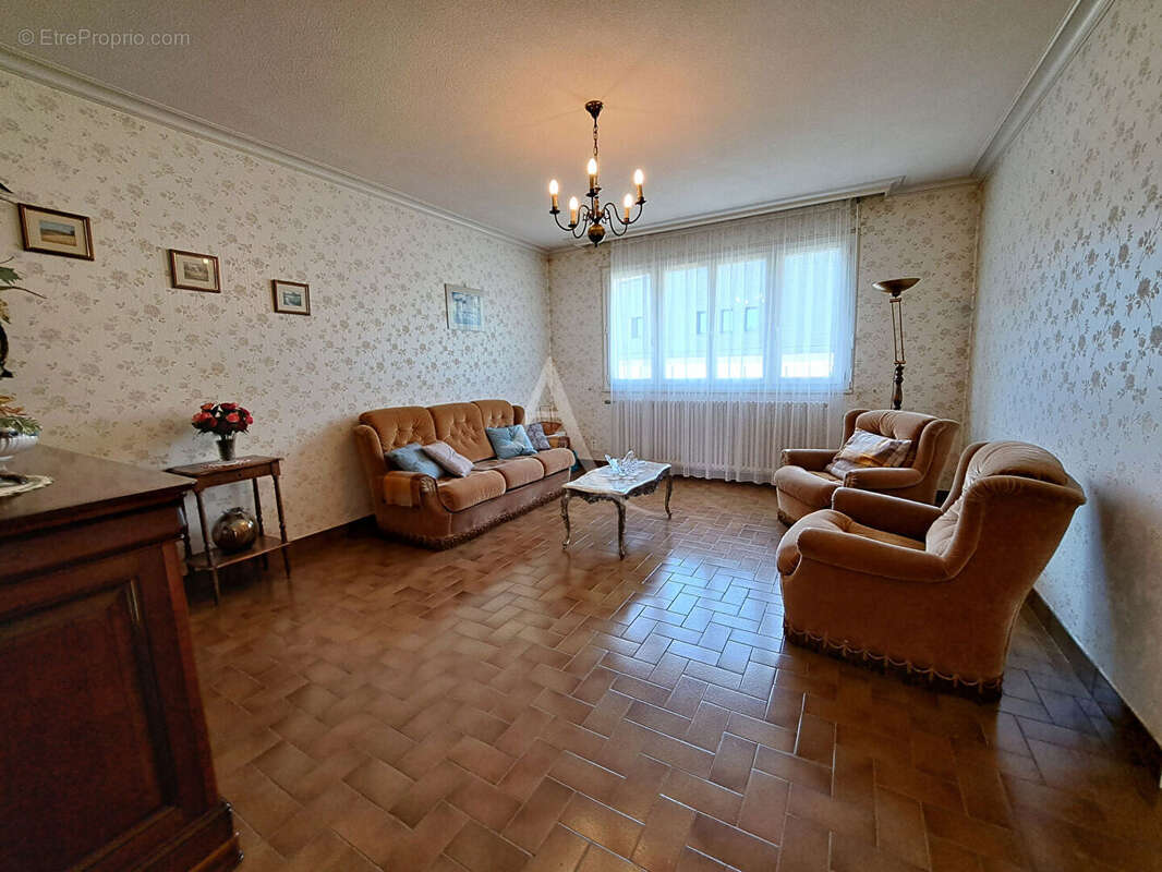 Maison à LES HERBIERS