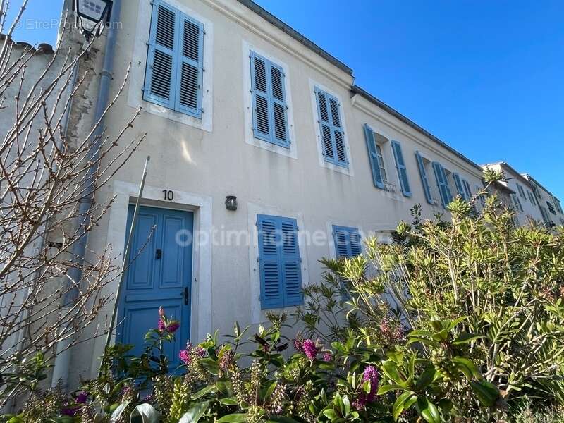 Appartement à SAINT-MARTIN-DE-RE