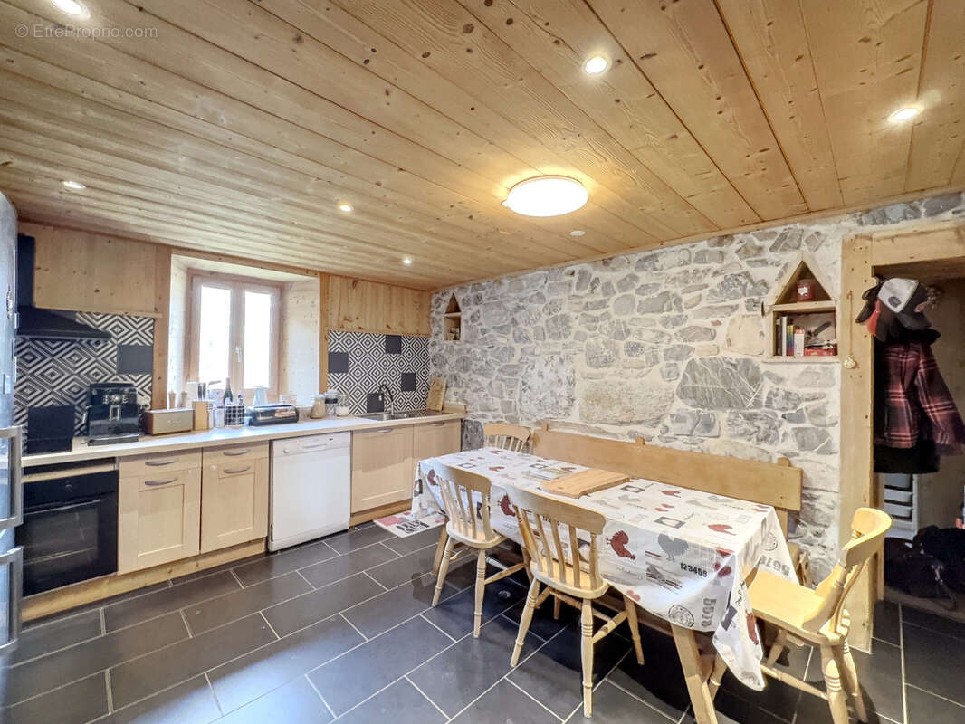 Appartement à LE BIOT