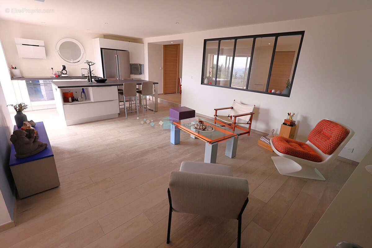 Appartement récent Speracedes 78 m² avec jardin de 69 m² vue mer - photo 16