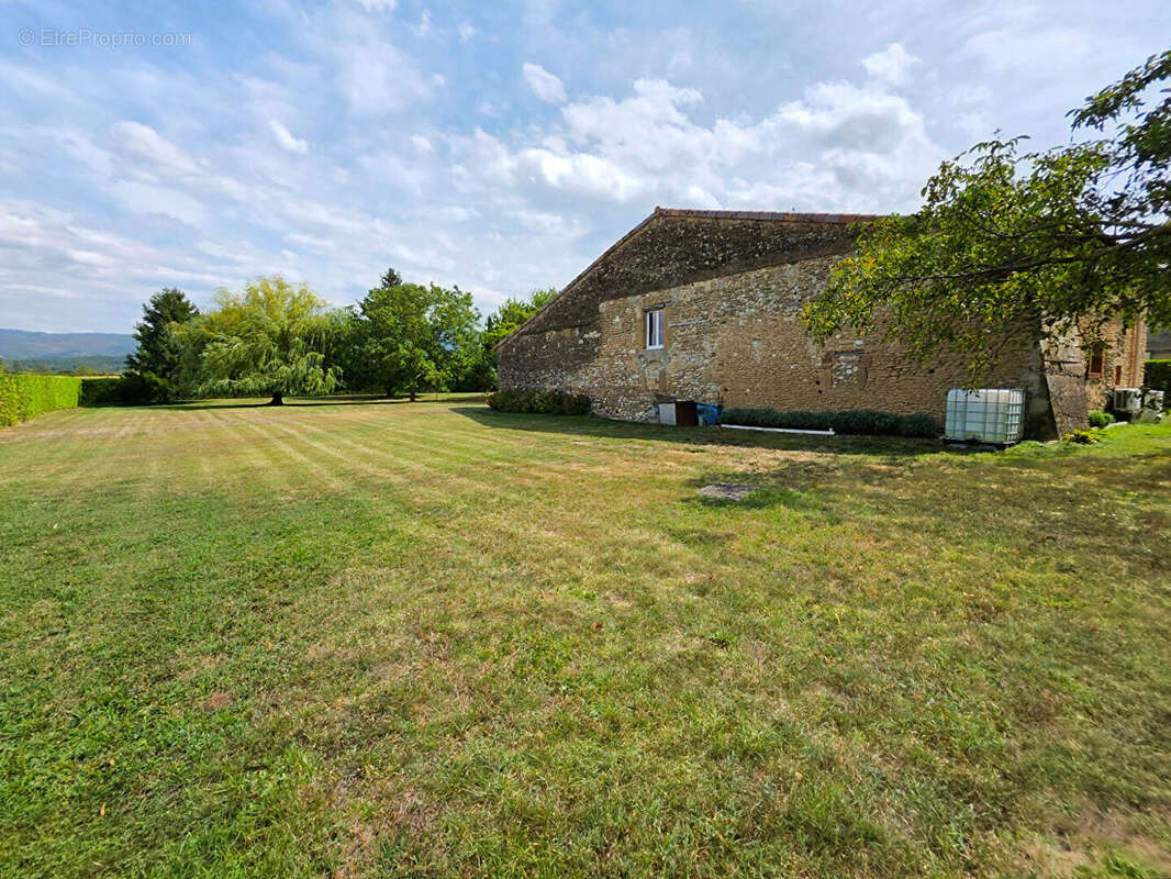 Maison à MONTMEYRAN
