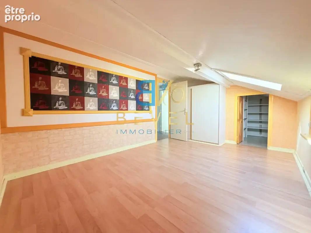 (73) VILLARGONDRAN - Jolie maison avec beaux extérieurs - 5 chambres - Garage & Atelier - Véranda - Rare à la - photo 18