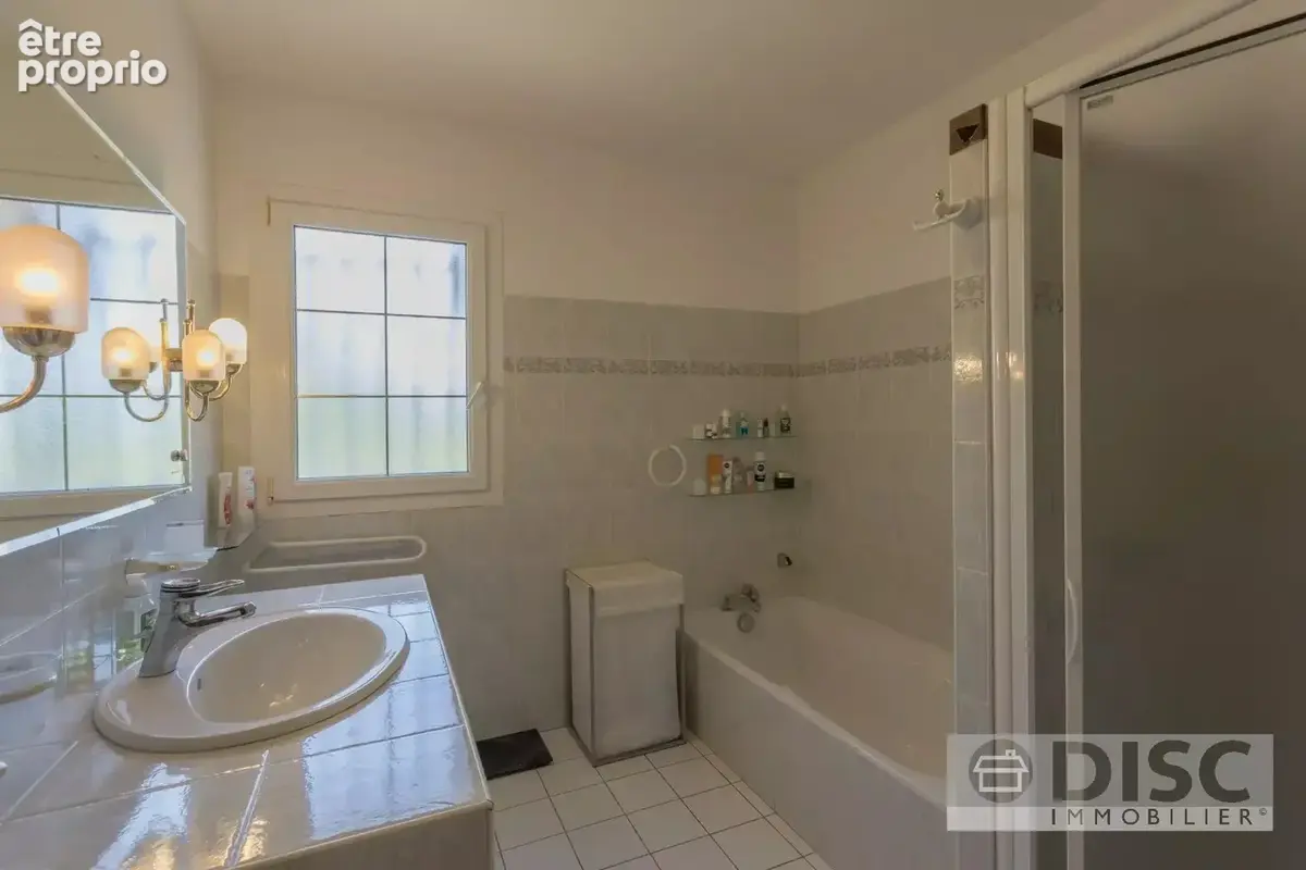 Belle maison moderne avec 1 hectare de terrain et belles vues - photo 14