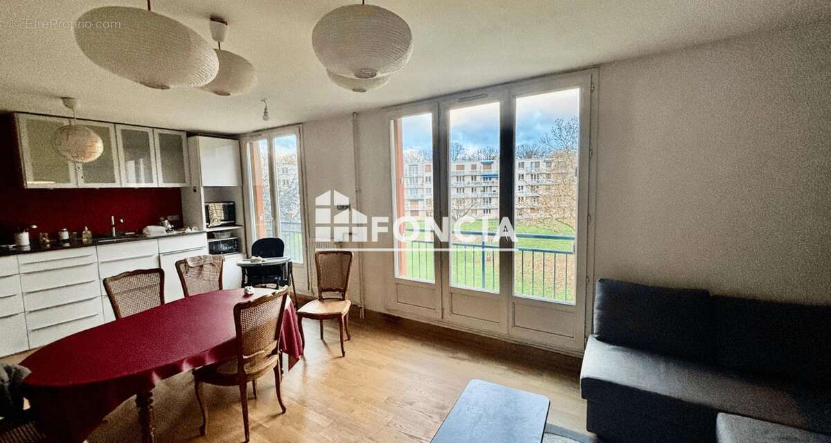 Appartement à VERSAILLES