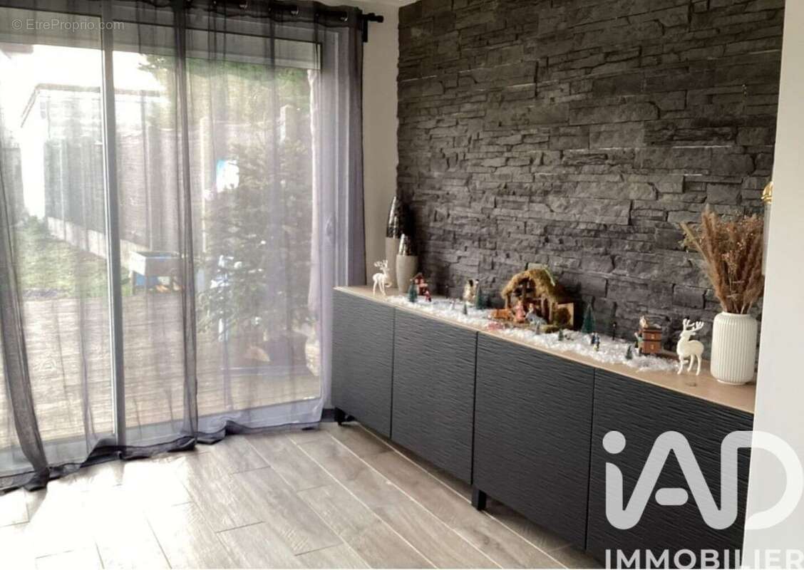 Photo 2 - Maison à ESCHES