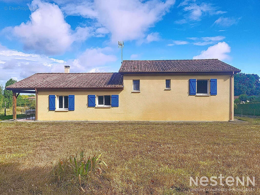 À vendre : Maison contemporaine de 153 m² avec demi-sous-sol à Gondrin, sur terrain de 3500 m² - photo 20